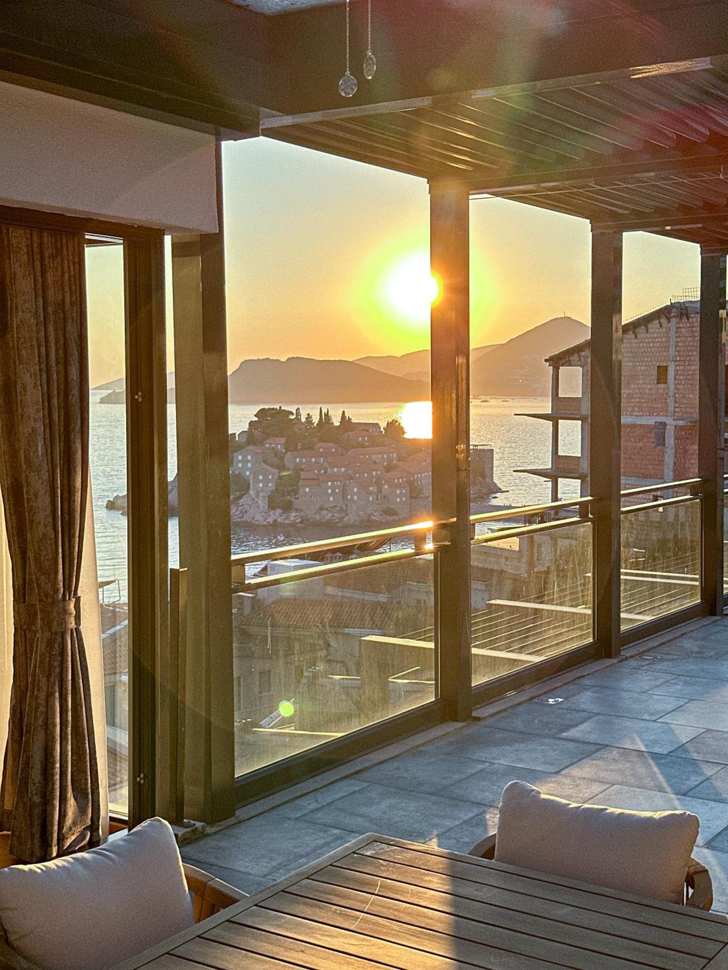 Apartment Presidential Sea View *